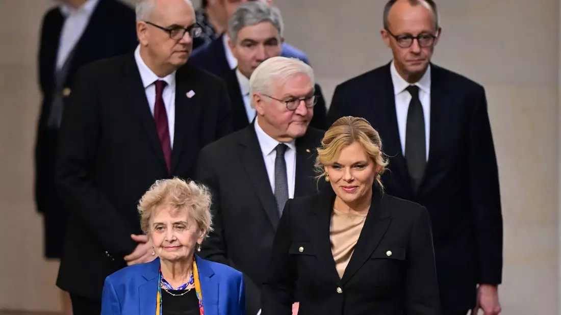 Der Bundestag war nahezu voll besetzt. - Bild: Sebastian Gollnow/dpa