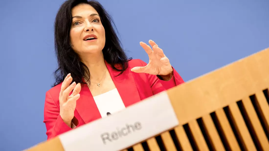 Ministerin Reiche spricht zur Lage der Wirtschaft. (Arrchivbild) - Bild: Michael Kappeler/dpa