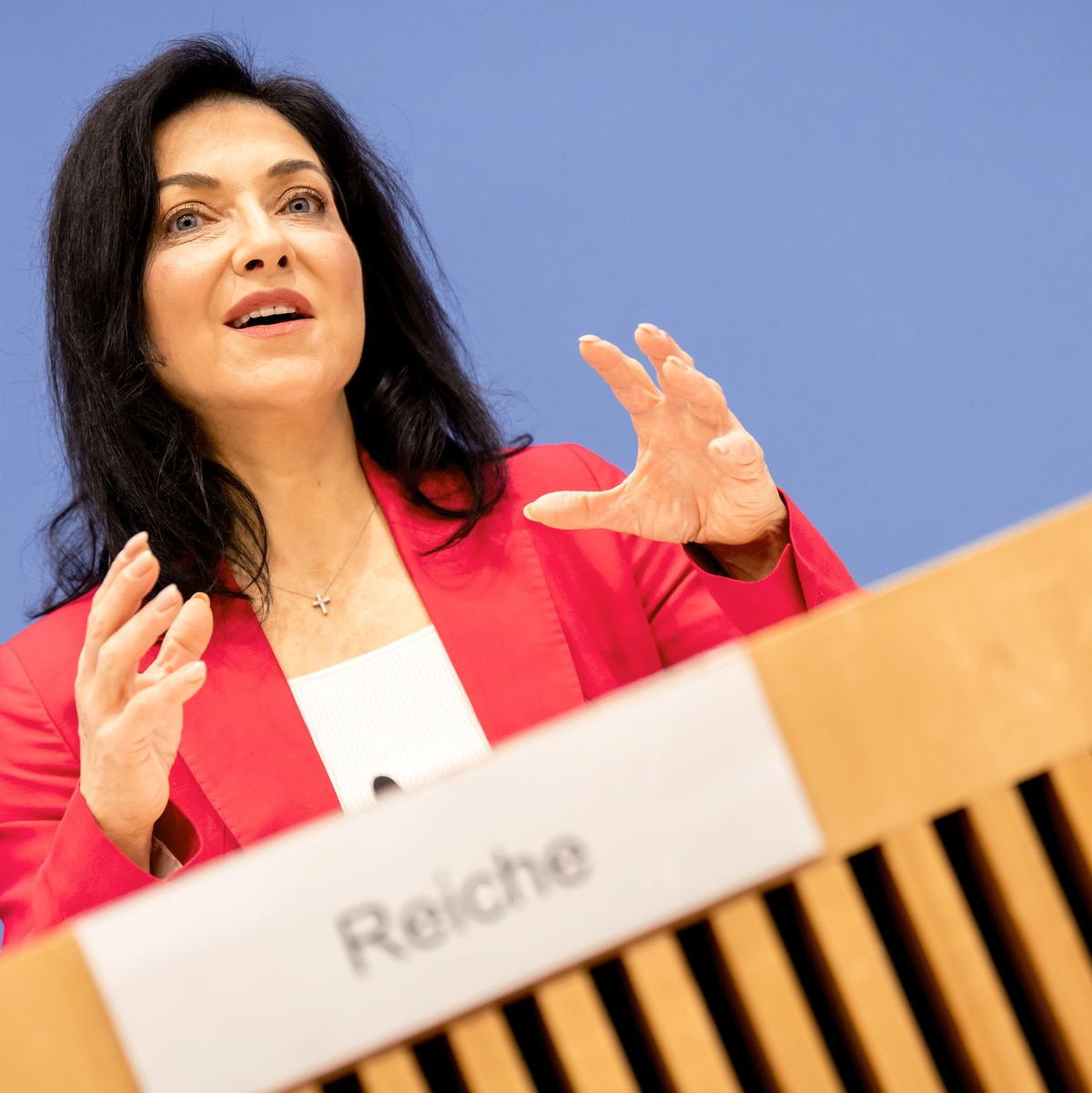 Ministerin Reiche spricht zur Lage der Wirtschaft. (Arrchivbild) - Foto: Michael Kappeler/dpa