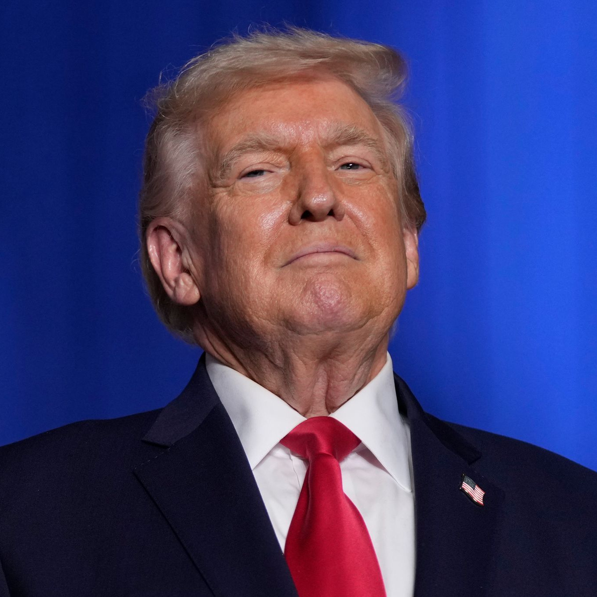 Laut US-Präsident Trump segelt eine «Armada» Richtung Iran.  - Foto: Mark Schiefelbein/AP/dpa