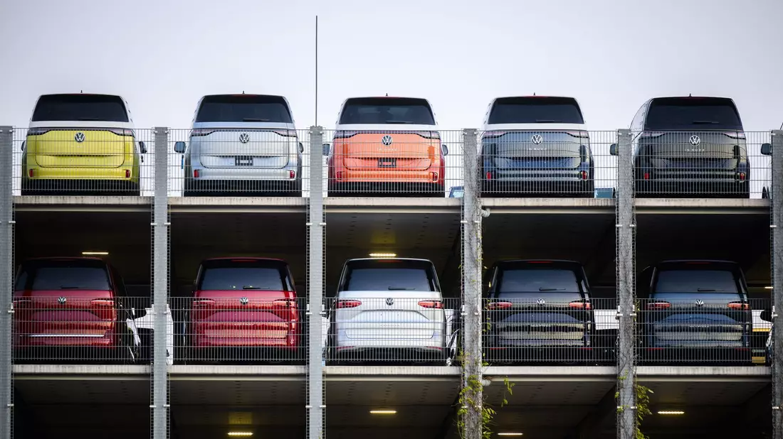 Insbesondere die VW-Gruppe hat ihren Marktanteil in Europa gesteigert. (Archivbild) - Bild: Julian Stratenschulte/dpa