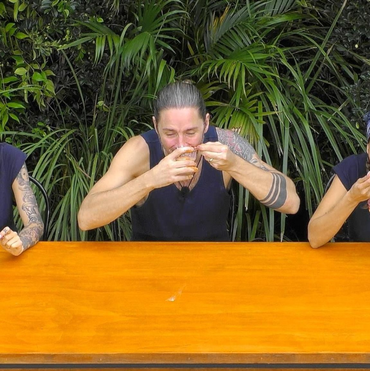 Kamelhirn und Kuhurin standen auf der Speisekarte.  - Foto: RTL/dpa