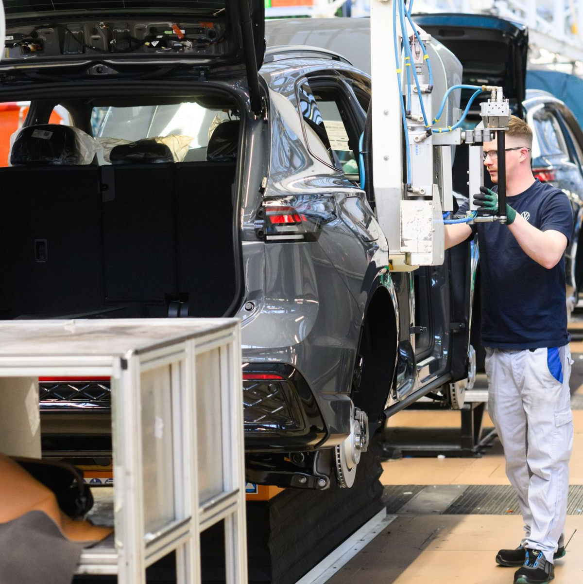 Autoindustrie in der Krise? Hersteller machen weiter Milliardengewinne. (Archivbild) - Foto: Julian Stratenschulte/dpa