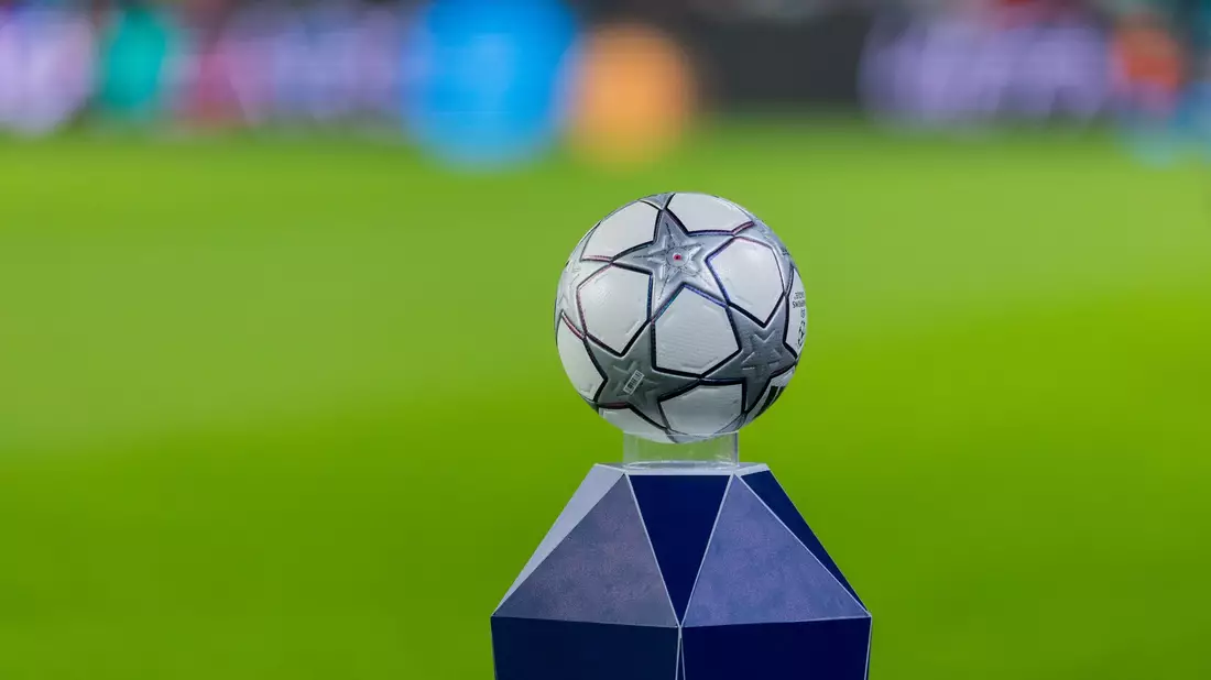 Am Freitag werden die Playoffs der Champions League ausgelost. - Bild: Rolf Vennenbernd/dpa