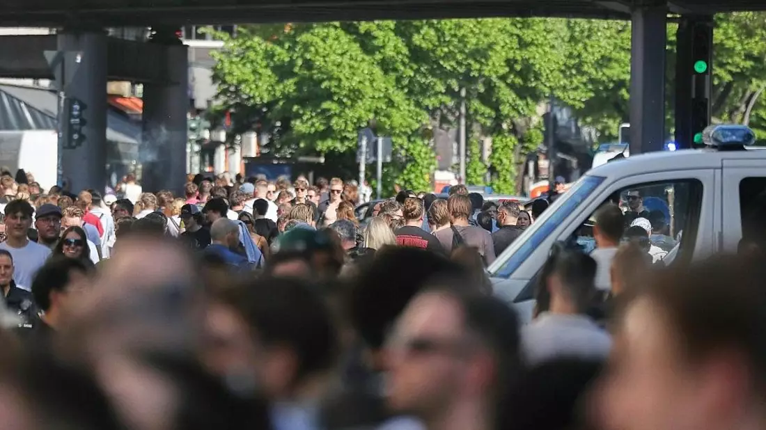 Menschen (Archiv) - Bild: via dts Nachrichtenagentur