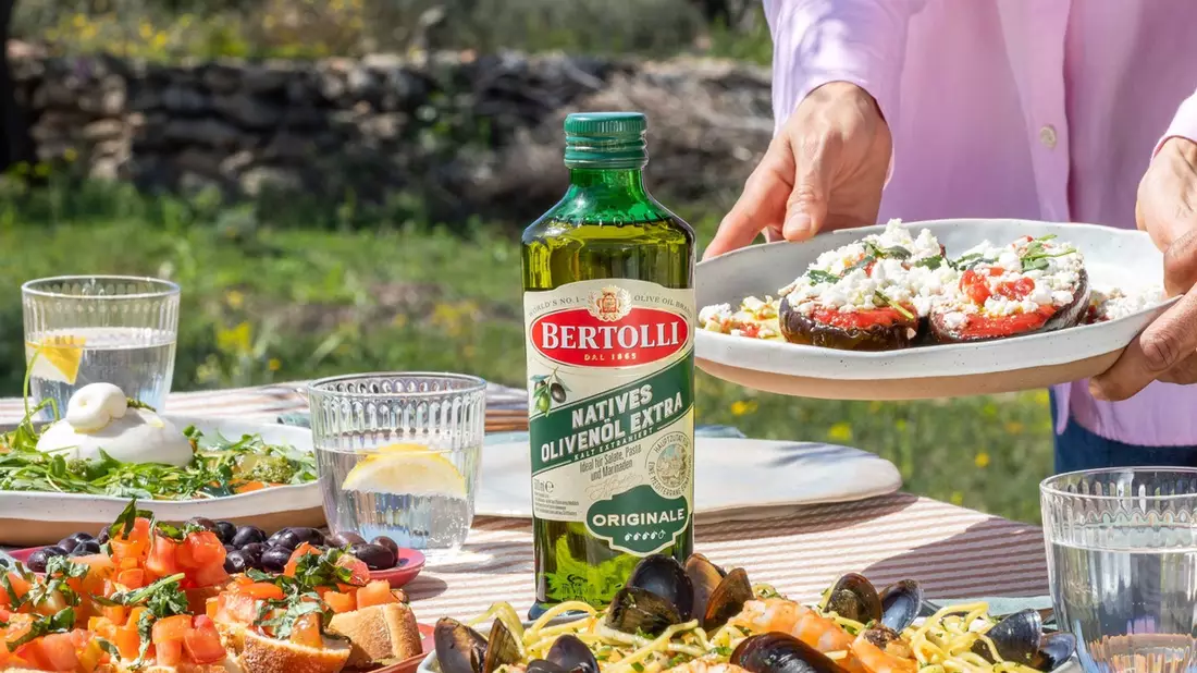 Bertolli Originale unter den Besten: Top 4 im Stiftung Warentest Olivenöl-Test - Bild: presseportal.de