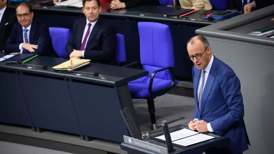 Bundeskanzler Friedrich Merz ruft die europäischen Bündnispartner auf, zu einer eigenständigen Macht in einer neuen Weltordnung zu werden.  - Bild: Bernd von Jutrczenka/dpa