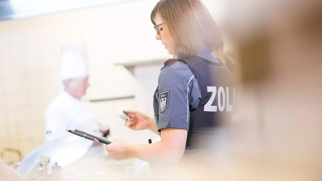 HZA-LA: Über 177.000 Euro Sozialversicherungsschaden Finanzkontrolle Schwarzarbeit des Hauptzollamts Landshut prüfte Gastronomie - Bild: presseportal.de