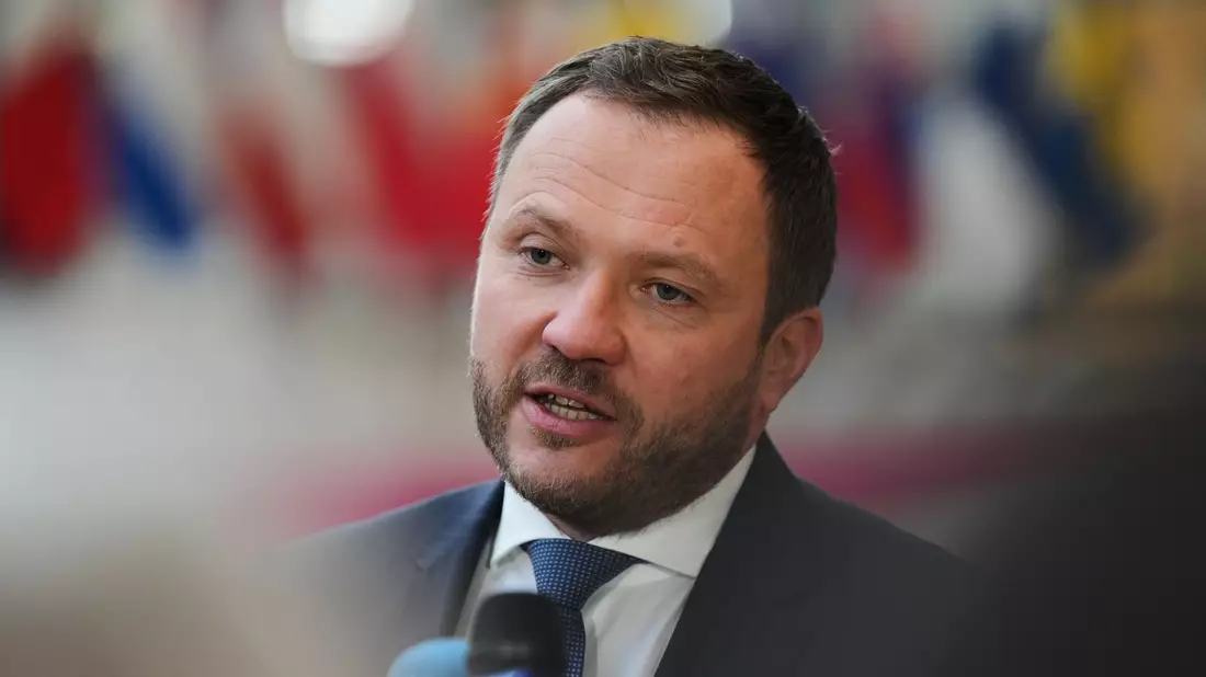 Wirbt in Brüssel für ein Vorgehen gegen russische Ukraine-Kämpfer: Estlands Außenminister Margus Tsahkna. (Archivbild) - Bild: Virginia Mayo/AP/dpa