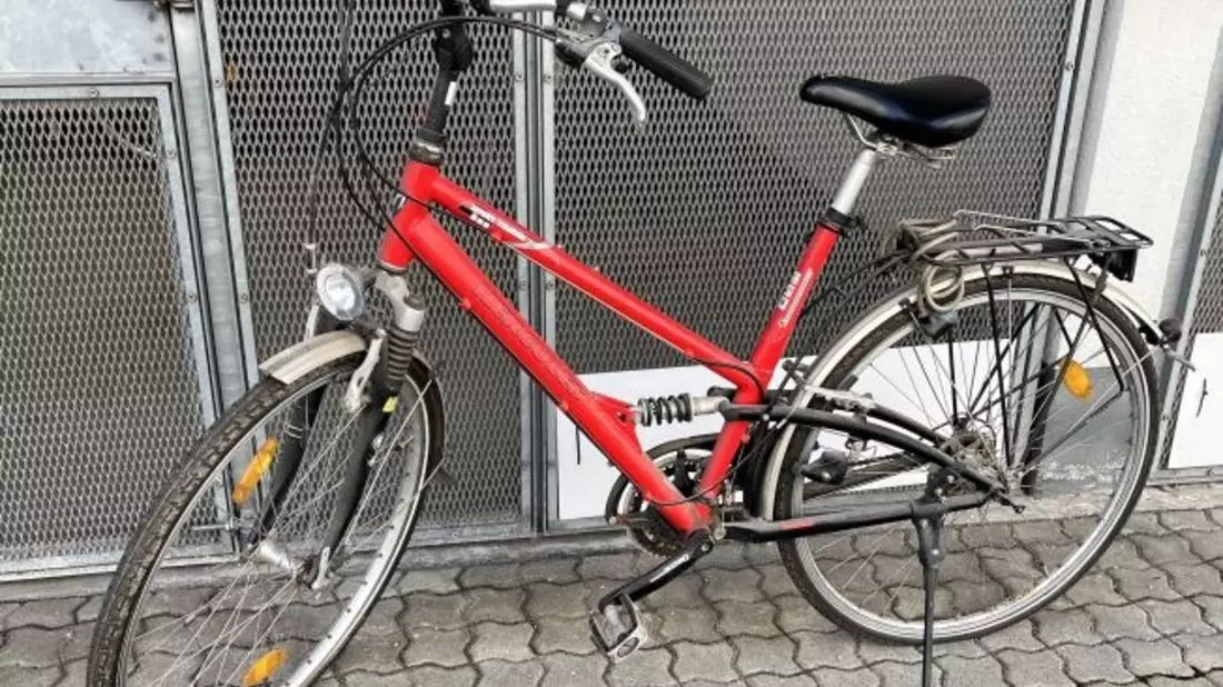 POL-OF: Mutmaßlicher Ladendieb nach Flucht festgenommen; Falsche Dienstleister ergaunerten mehrere tausend Euro; Unfallbeteiligter bitte melden! und mehr - Bild: presseportal.de