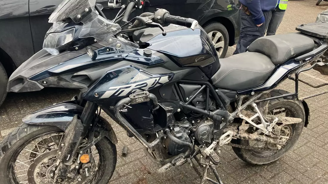 POL-RBK: Bergisch Gladbach - 17-Jähriger mit Sozius unter BtM-Einfluss auf Motorrad unterwegs - Mehrere Strafanzeigen aufgenommen - Bild: presseportal.de