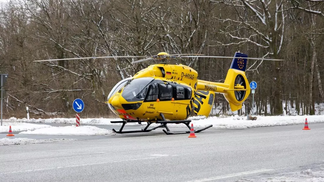 FW-SE: Drei Verletzte durch Verkehrsunfall auf der Bundesstraße 206 - Bild: presseportal.de