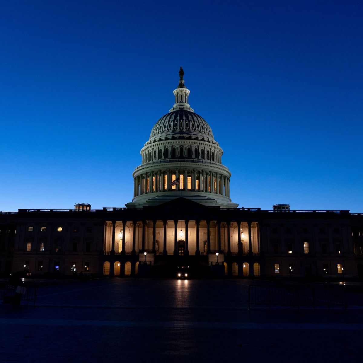 Kommt es erneut zu einem Shutdown? Das entscheidet sich bald im US-Kongress. (Archivbild) - Foto: Jose Luis Magana/AP/dpa
