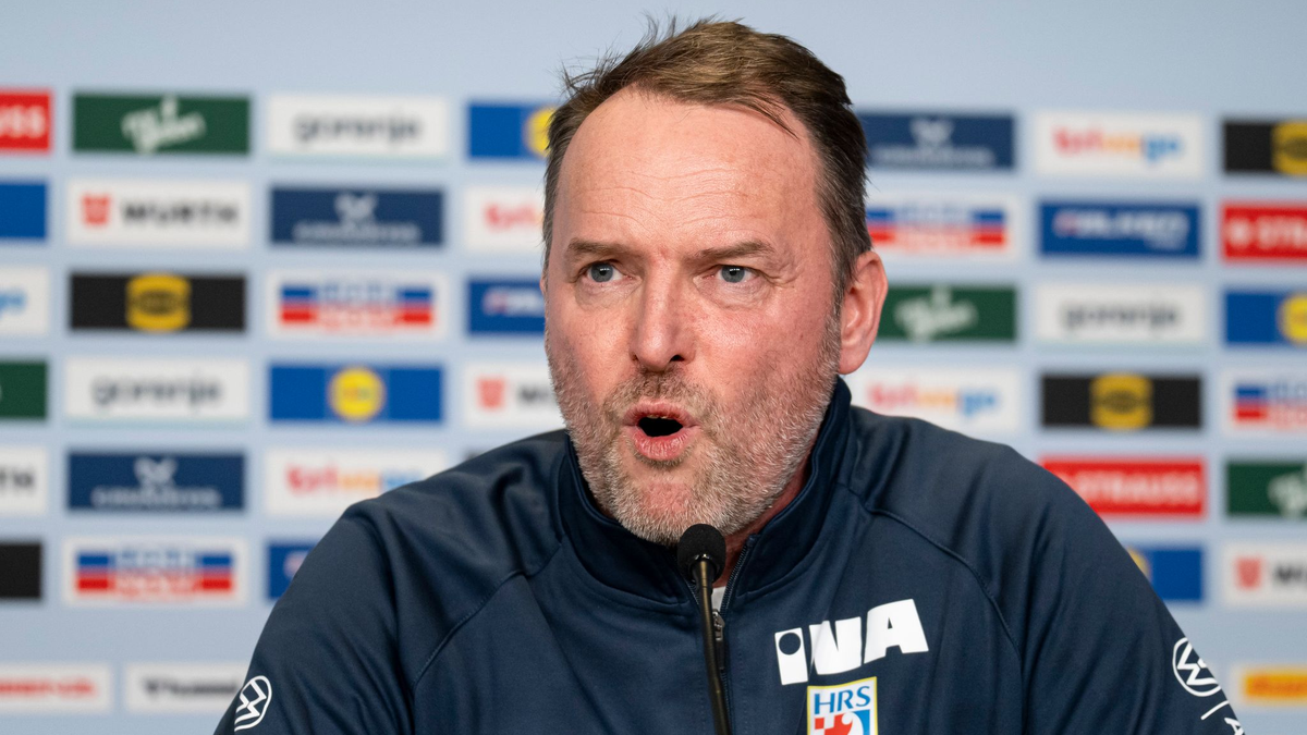 Kroatiens Trainer Dagur Sigurdsson schimpft über die Bedingungen bei der Handball-EM. - Foto: Sina Schuldt/dpa