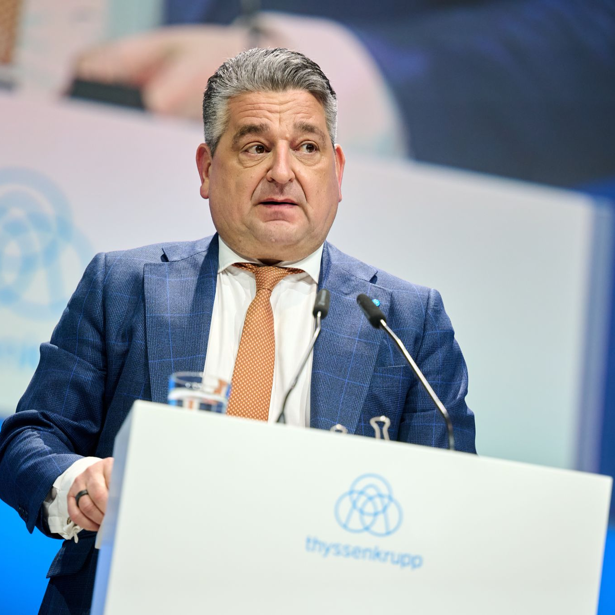 Thyssenkrupp-Chef López wirbt bei den Aktionärinnen und Aktionären für die neue Unternehmensstrategie «Aces 2030». - Foto: Bernd Thissen/dpa