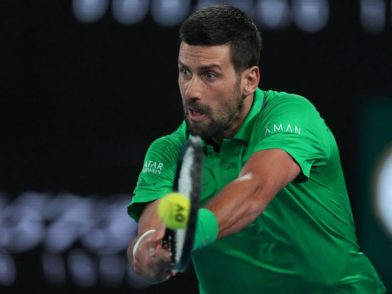 Novak Djokovic lieferte sich mit Jannik Sinner einen tollen Fight über fünf Sätze. - Foto: Asanka Brendon Ratnayake/AP/dpa