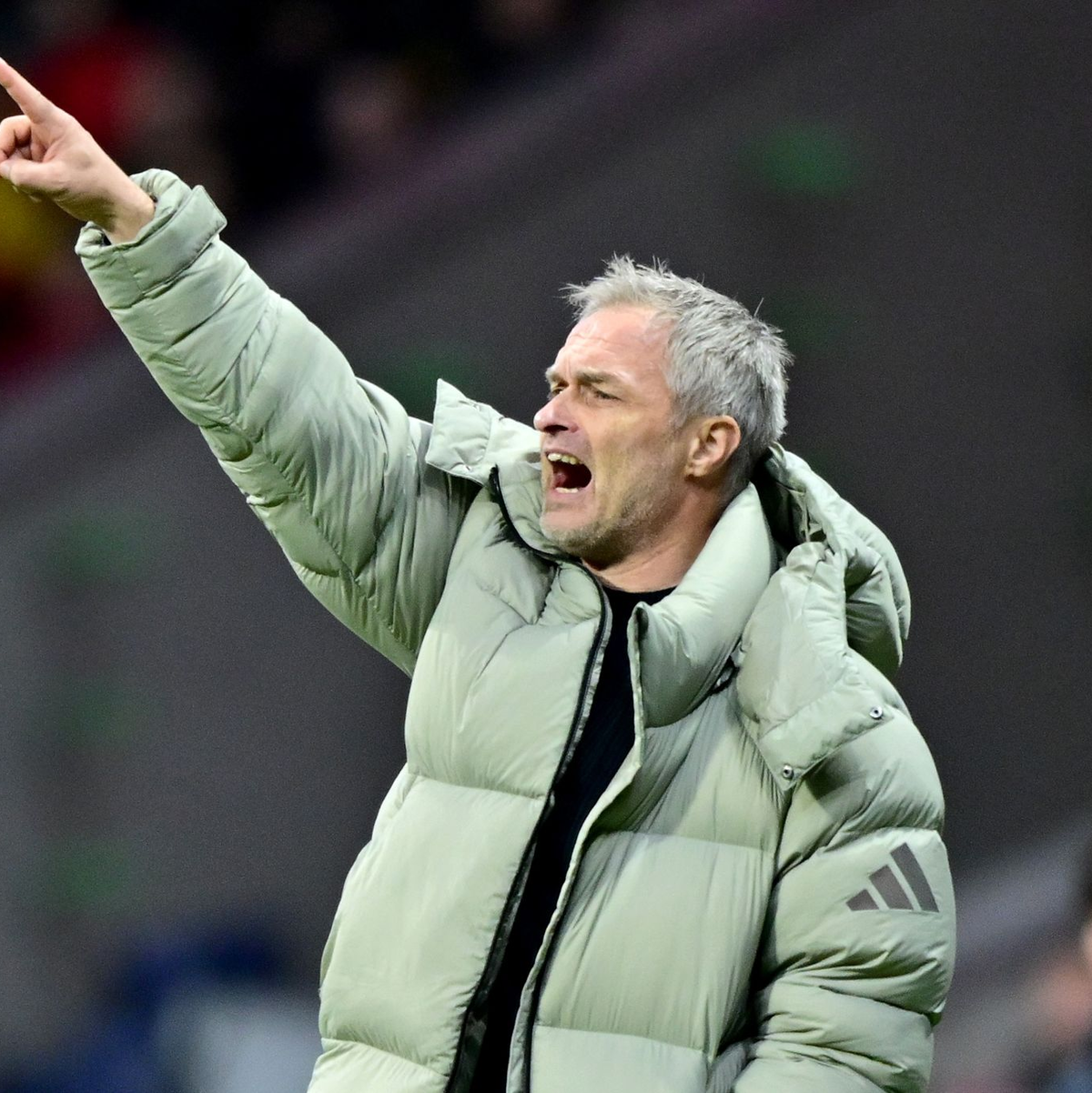 Deutlicher Fingerzeig für die Zukunft: Frauen-Bundestrainer Christian Wück. (Archivbild)  - Foto: Sebastian Christoph Gollnow/dpa