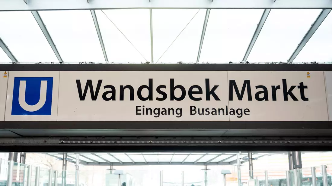 Ersten Erkenntnissen zufolge sollen sich die beiden nicht gekannt haben. - Bild: Daniel Bockwoldt/dpa