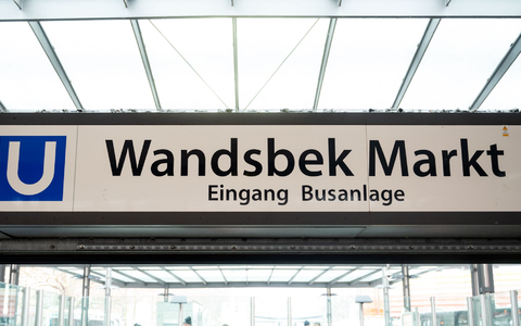 Ersten Erkenntnissen zufolge sollen sich die beiden nicht gekannt haben. - Foto: Daniel Bockwoldt/dpa