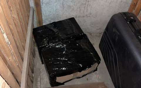 HZA-B: Zoll verhindert illegalen Handel mit 40.000 Stück unversteuerten Zigaretten - Foto: presseportal.de