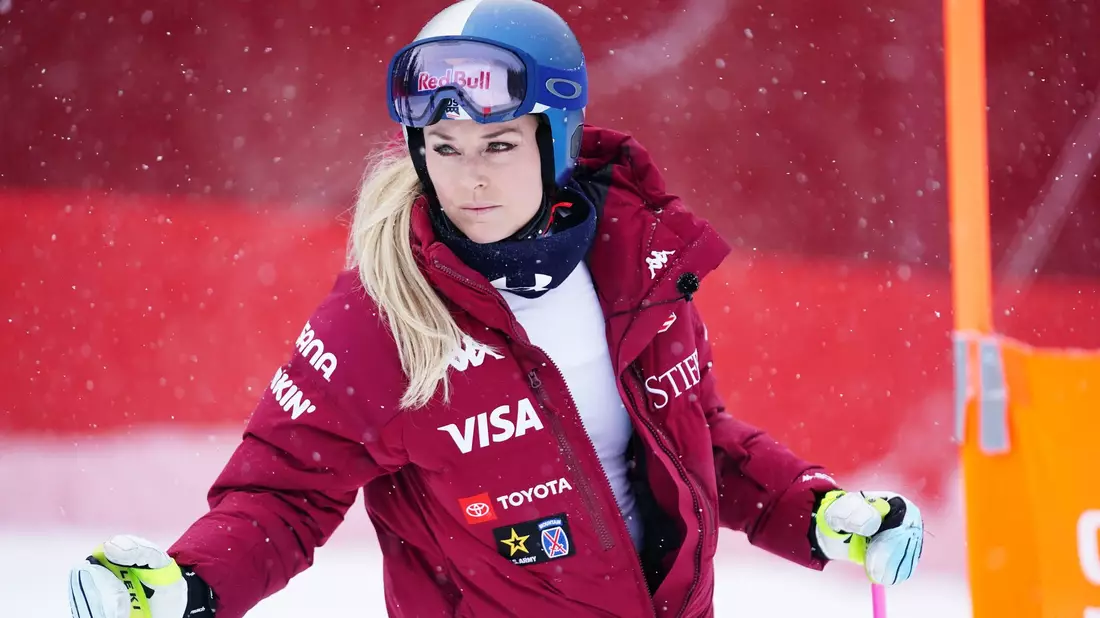 Lindsey Vonn bei der Besichtigung der Abfahrt in Crans-Montana. - Bild: Pier Marco Tacca/AP/dpa