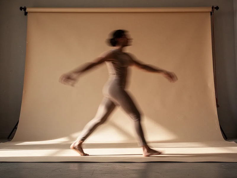 Authentische Bewegung: Tanztherapie gegen Stress erlebt Renaissance - Foto: über boerse-global.de