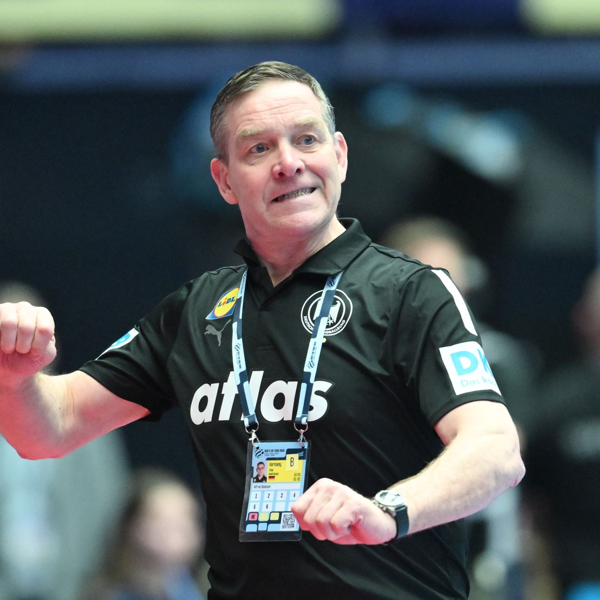 Sieht sich in seiner Arbeit bestätigt: Bundestrainer Alfred Gislason. - Foto: Sina Schuldt/dpa