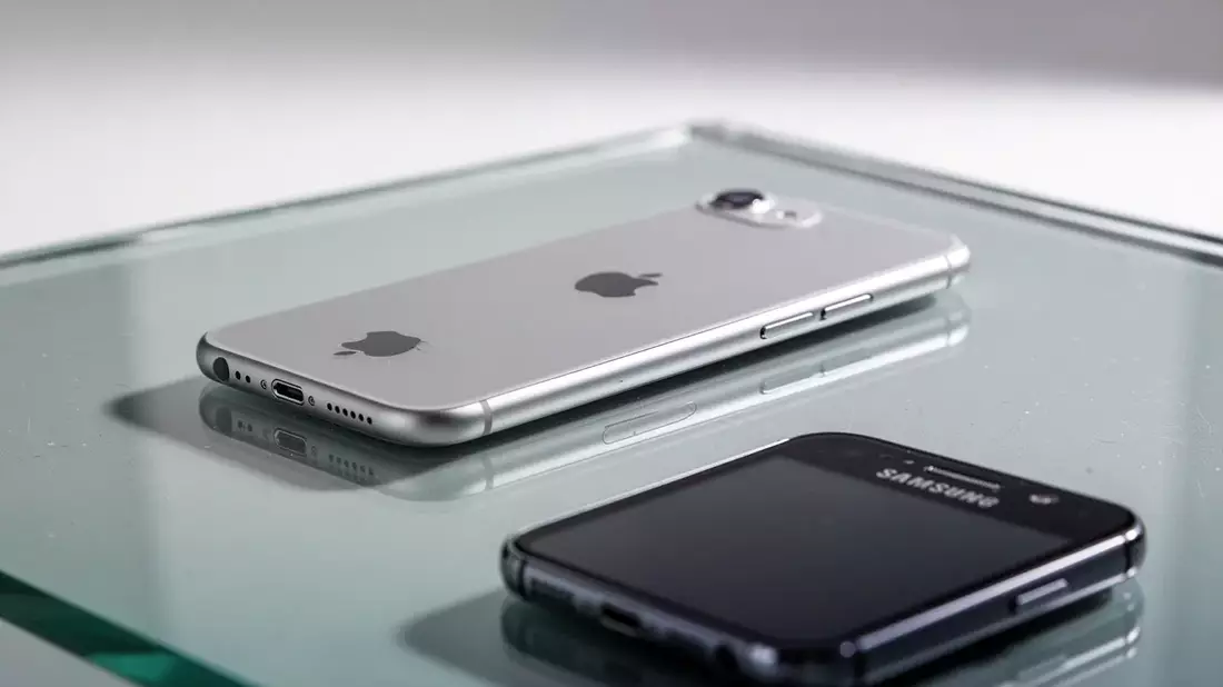 Apple stürzt Samsung nach zwölf Jahren vom Smartphone-Thron - Bild: über boerse-global.de