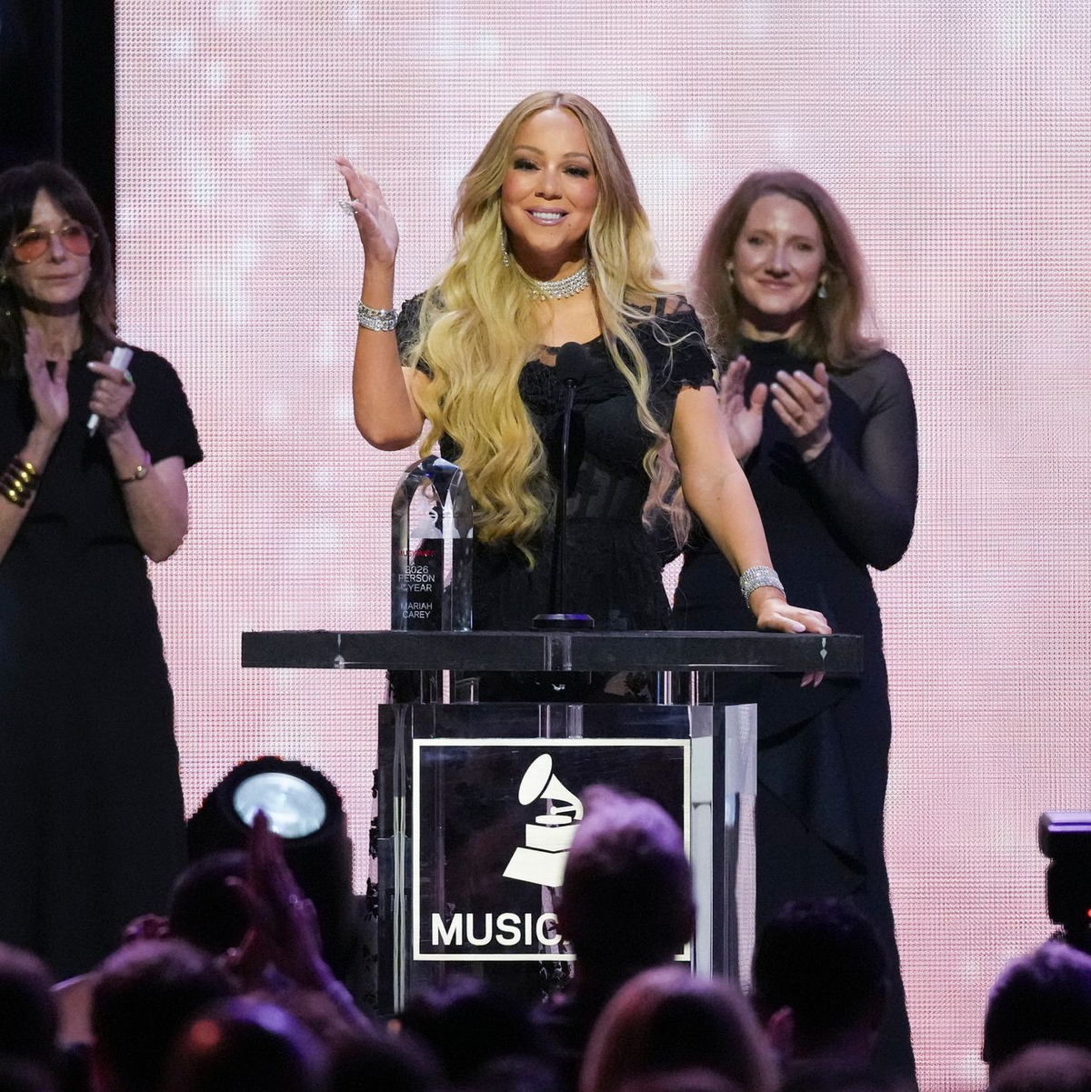 Mariah Carey freut sich über eine weitere Auszeichnung.  - Foto: Chris Pizzello/Invision/AP/dpa