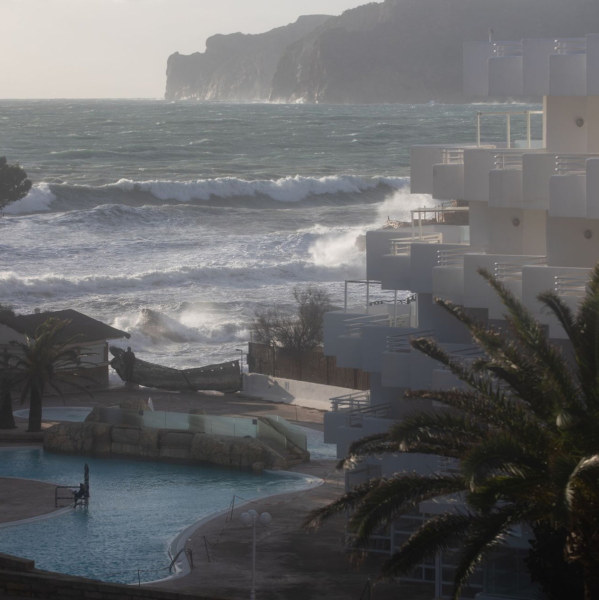 Nach dem Sturm können sich die Menschen auf Mallorca auf ein ruhigeres Wochenende mit Sonne freuen. Nächste Woche soll es wieder regnen. (Archivbild) - Foto: Clara Margais/dpa