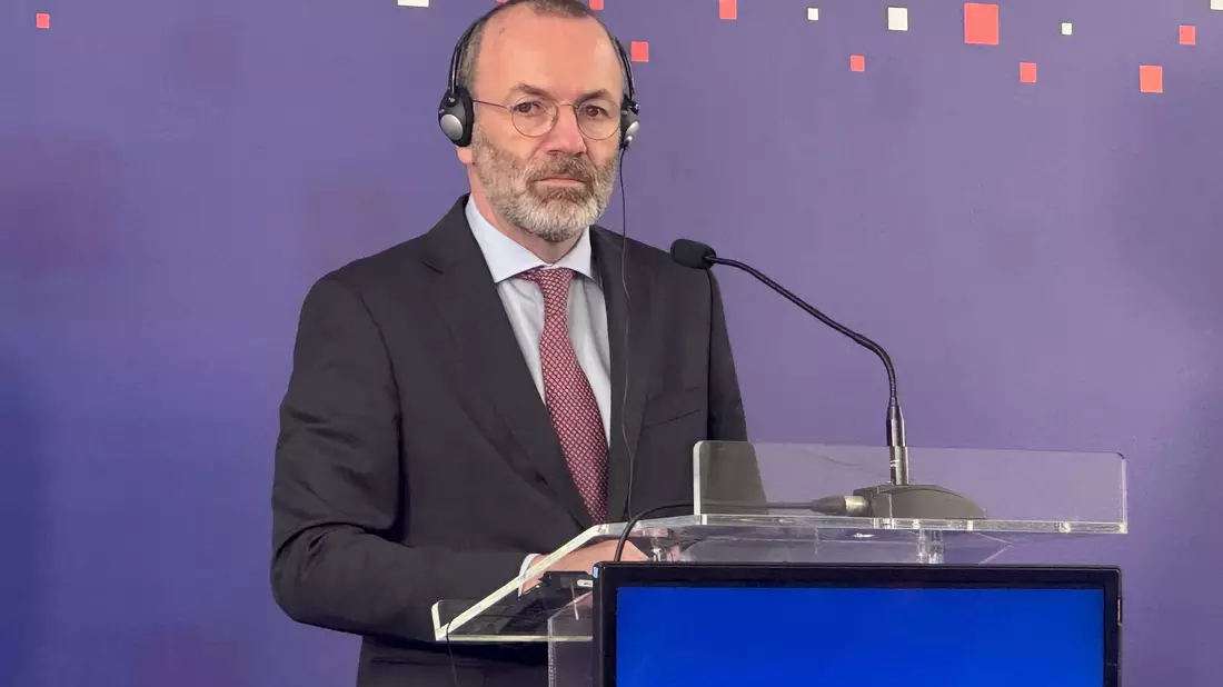 EVP-Chef Weber äußert sich beim Spitzentreffen in Zagreb zu einem sechs Jahre alten Vorschlag aus Frankreich, der jetzt aktueller ist denn je. - Bild: Michael Fischer/dpa