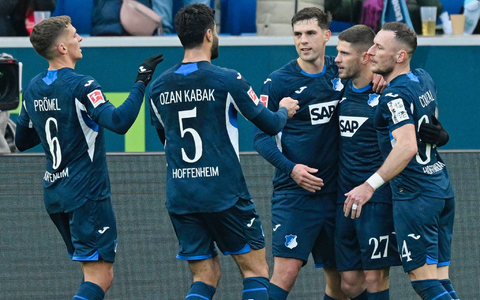 Brach den Bann gegen Union: Torjäger Andrej Kramaric (2.v.r.). - Foto: Uwe Anspach/dpa