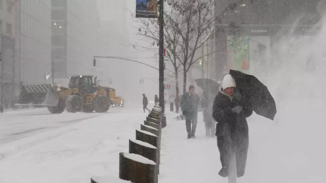 Bei extremer Kälte und starken Schneefällen waren zuletzt nach Medienberichten mindestens 85 Menschen in mehreren US-Bundesstaaten ums Leben gekommen. (Archivbild) - Bild: Heather Khalifa/FR172147 AP/AP/dpa