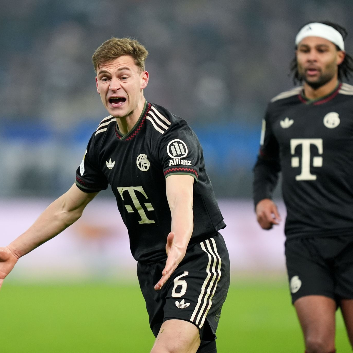 Oft unzufrieden: Bayerns Nationalspieler Joshua Kimmich. (l)  - Foto: Marcus Brandt/dpa