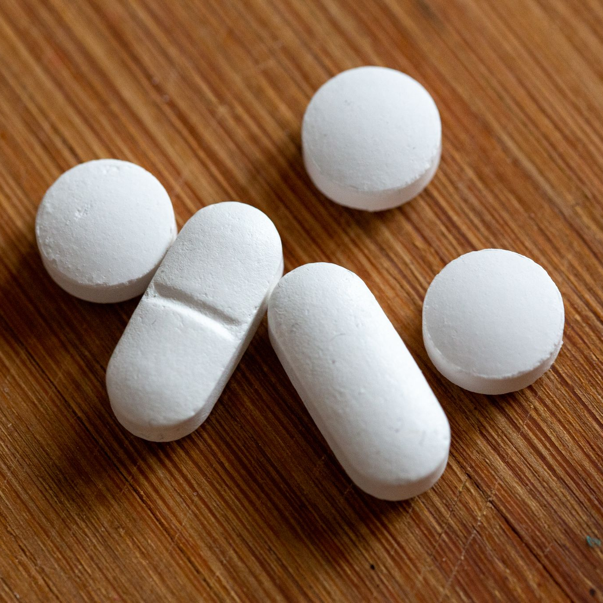 Vitamin D kann als Nahrungsergänzungsmittel etwa in Drogerien und Apotheken gekauft werden. (Symbolbild) - Foto: Fernando Gutierrez-Juarez/dpa-Zentralbild/dpa