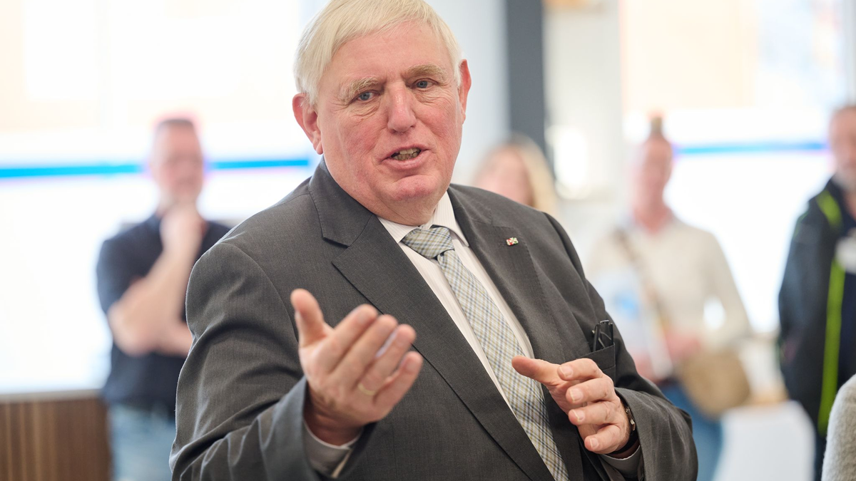 Laumann fordert: ein bisschen mehr Fingerspitzengefühl, bitte. (Archivfoto) - Foto: Bernd Thissen/dpa