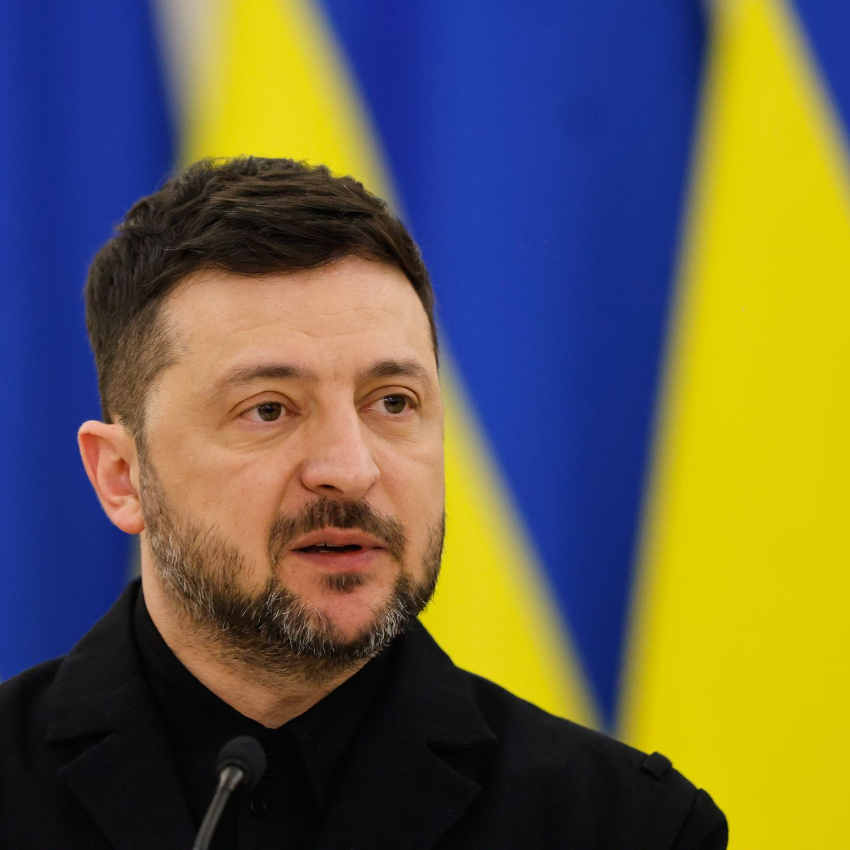 Der ukrainische Präsident Wolodymyr Selenskyj hat trilaterale Gespräche für kommende Woche in Abu Dhabi angekündigt. (Archivbild) - Foto: Mindaugas Kulbis/AP/dpa