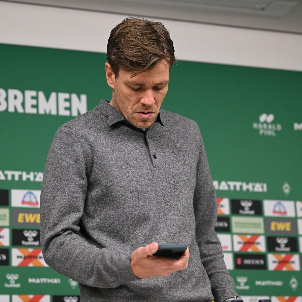 Auf Trainersuche: Werders Sport-Geschäftsführer Clemens Fritz. - Foto: Carmen Jaspersen/dpa