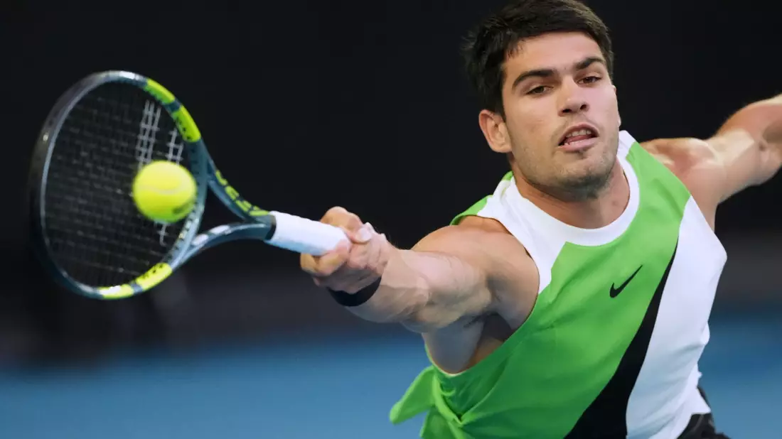 Carlos Alcaraz hat jetzt alle vier Grand-Slam-Turniere gewonnen. - Bild: Aaron Favila/AP/dpa