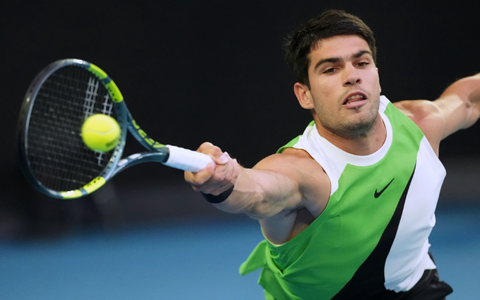Carlos Alcaraz hat jetzt alle vier Grand-Slam-Turniere gewonnen. - Foto: Aaron Favila/AP/dpa