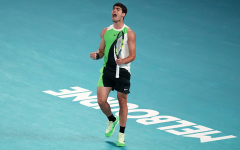 Carlos Alcaraz ist der jüngste Tennisspieler der Geschichte, der alle vier Grand-Slam-Turniere gewonnen hat. - Foto: Mark Baker/AP/dpa Carlos Alcaraz ist der jüngste Tennisspieler der Geschichte, der alle vier Grand-Slam-Turniere gewonnen hat. - Foto: Mark Baker/AP/dpa