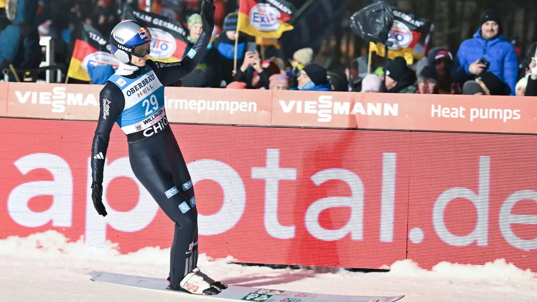 Andreas Wellinger zeigte in Willingen stark ansteigende Form. - Bild: Swen Pförtner/dpa