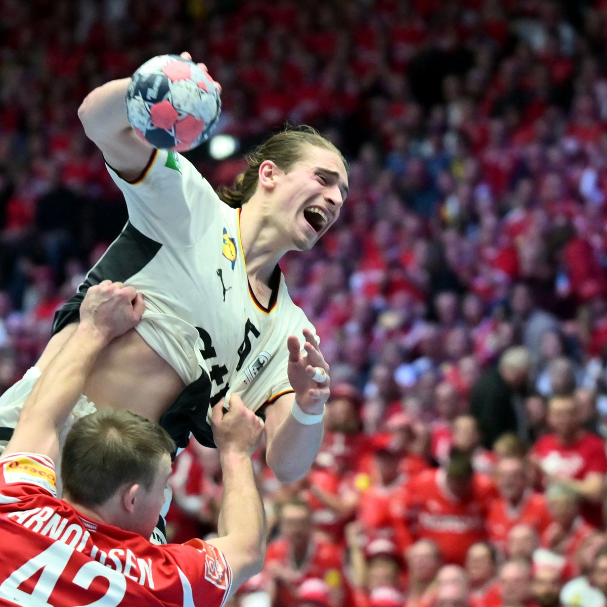 Lenkte das deutsche Spiel: Juri Knorr. - Foto: Sina Schuldt/dpa