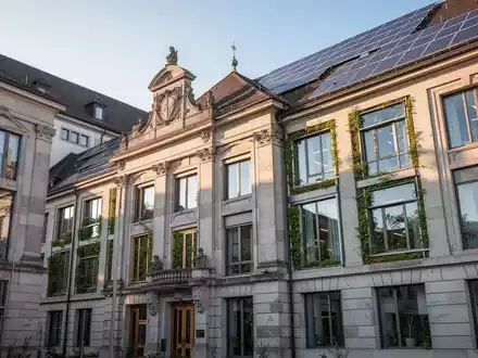 Bayern saniert Staatsgebäude für Klimaneutralität 2040 - Foto: über boerse-global.de