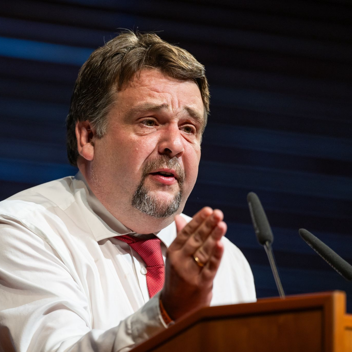 CDA-Chef Dennis Radtke wundert sich nicht über die Umfragewerte für die Union. (Archivfoto) - Foto: Jacob Schröter/dpa