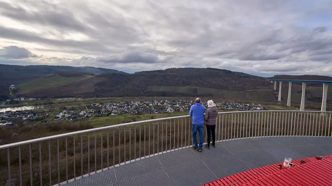 Ein ganz anderes Bild: Im Südwesten wird es wärmer.  - Bild: Sascha Ditscher/dpa