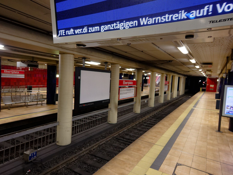 Für Millionen Arbeitnehmerinnen und Arbeitnehmer dürfte es stressig werden - sie müssen trotzdem pünktlich am Arbeitsplatz erscheinen. - Foto: Henning Kaiser/dpa