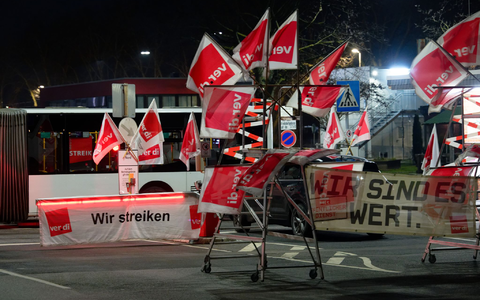 Der Warnstreik ist Teil der laufenden Tarifverhandlungen für die Beschäftigten im kommunalen Nahverkehr. - Foto: Henning Kaiser/dpa