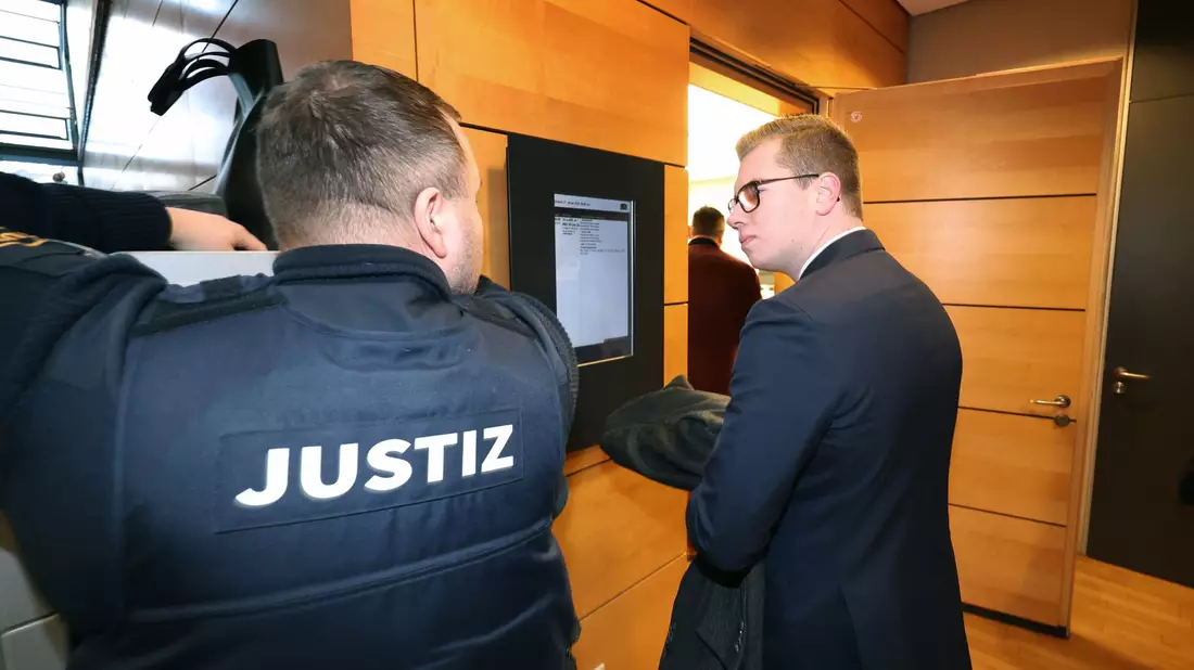 Halemba hat vor Gericht bisher nichts zu den Vorwürfen gesagt. (Archivbild) - Bild: Karl-Josef Hildenbrand/dpa