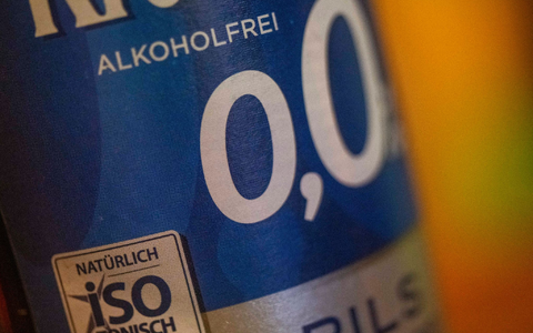 Alkoholfreie Sorten sind Hoffnungsträger der Brauereien.  - Foto: Christophe Gateau/dpa